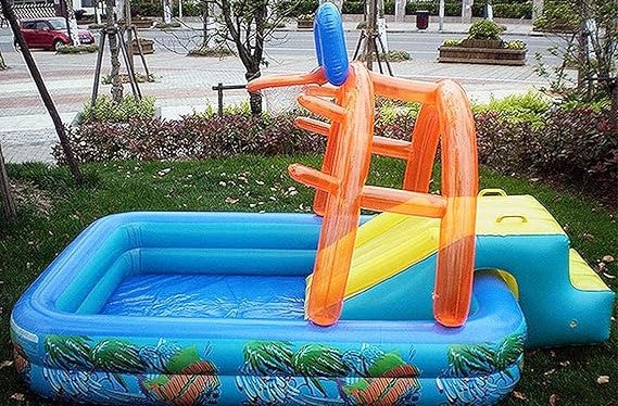 Piscina inflable parque acuático con resbalín